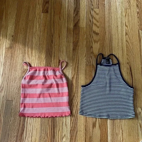 Two Forever21 tops - Picture 1 of 8